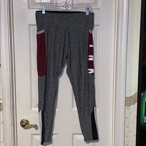 VS Pink Ultimate Leggings